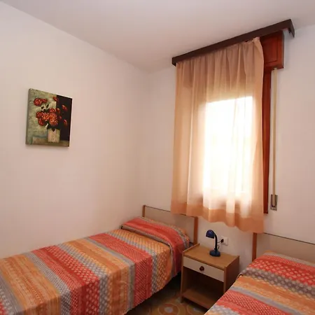 Mughetto فيلة بيبيوني