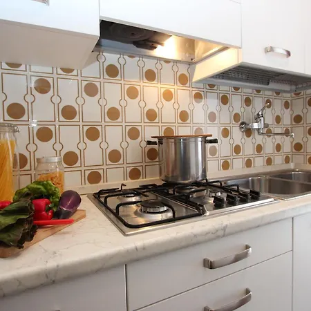 Mughetto فيلة بيبيوني